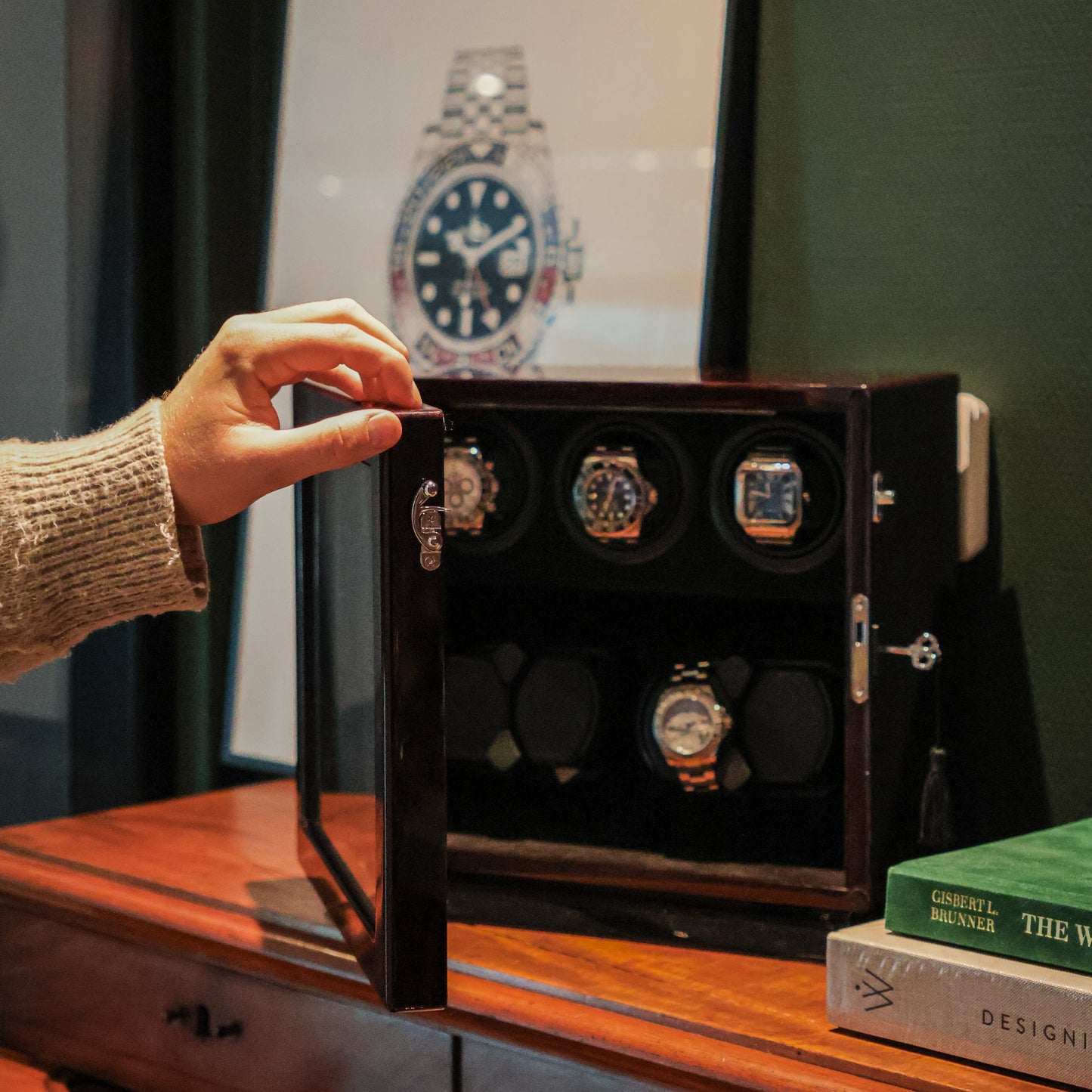 LW147 Watch Winder 7 Watches – Ebony & Black - Leader