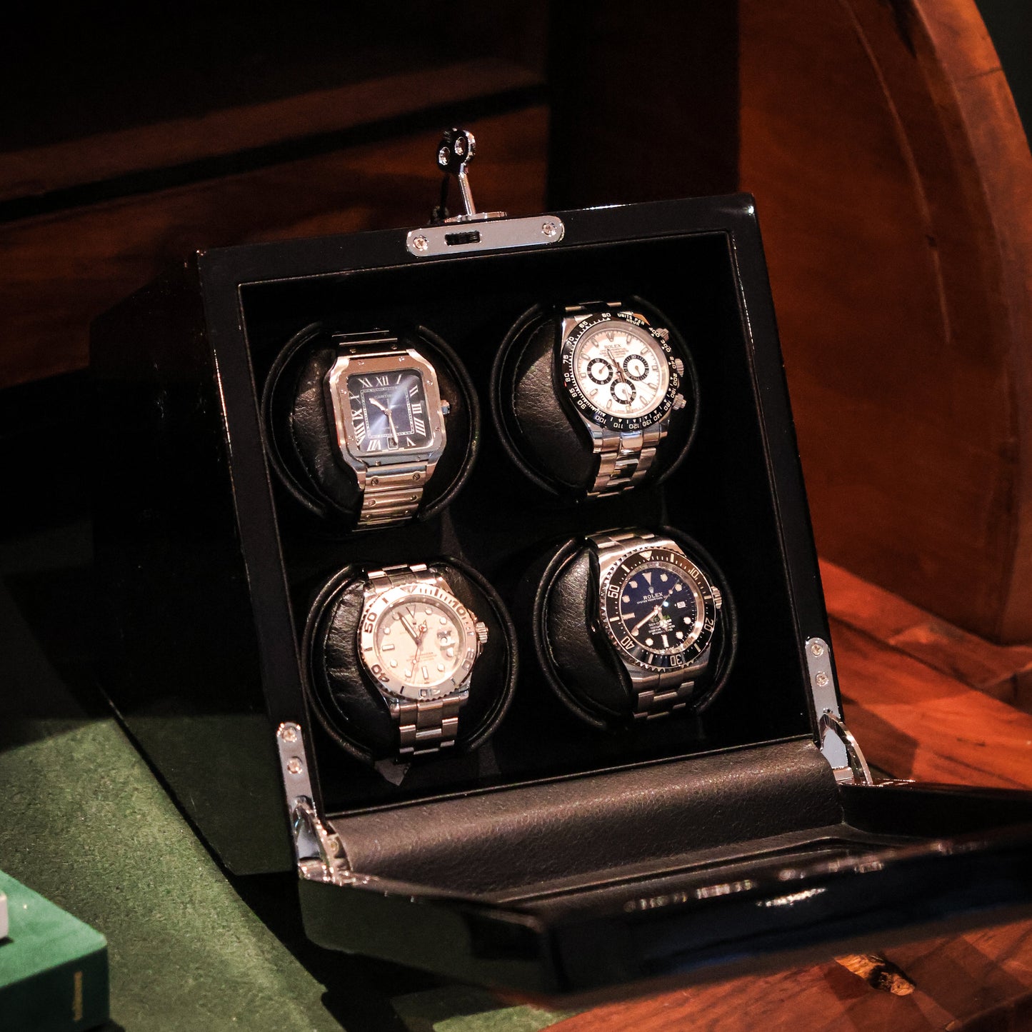 LW44 Watch Winder 4 Watches – Gloss Black - Leader