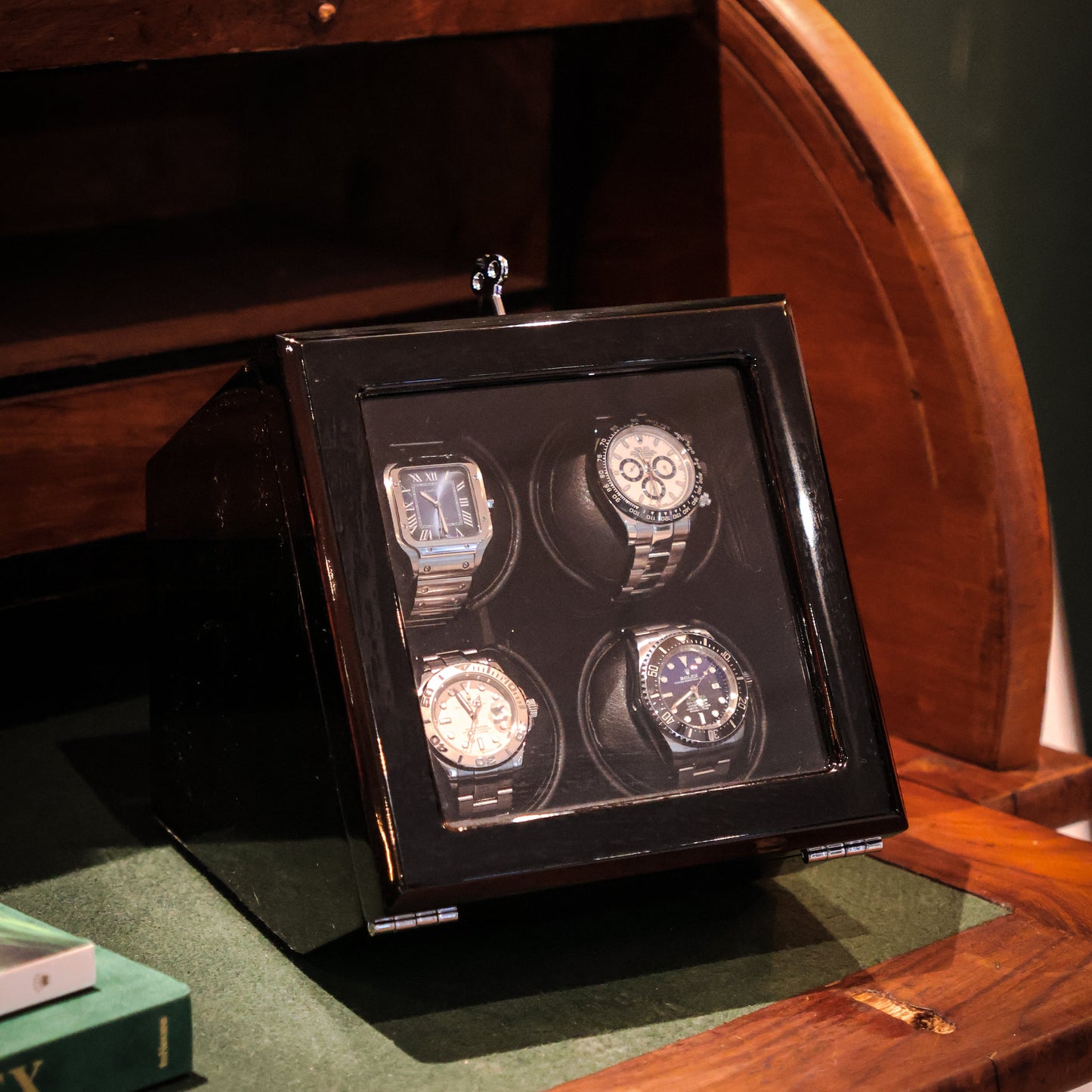 LW44 Watch Winder 4 Watches – Gloss Black - Leader