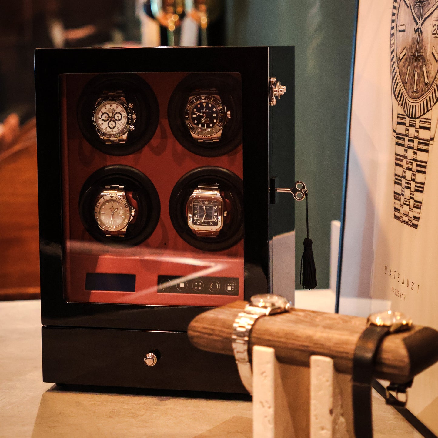 LW64 Watch Winder 4 Watches – Gloss Black & Red - Leader