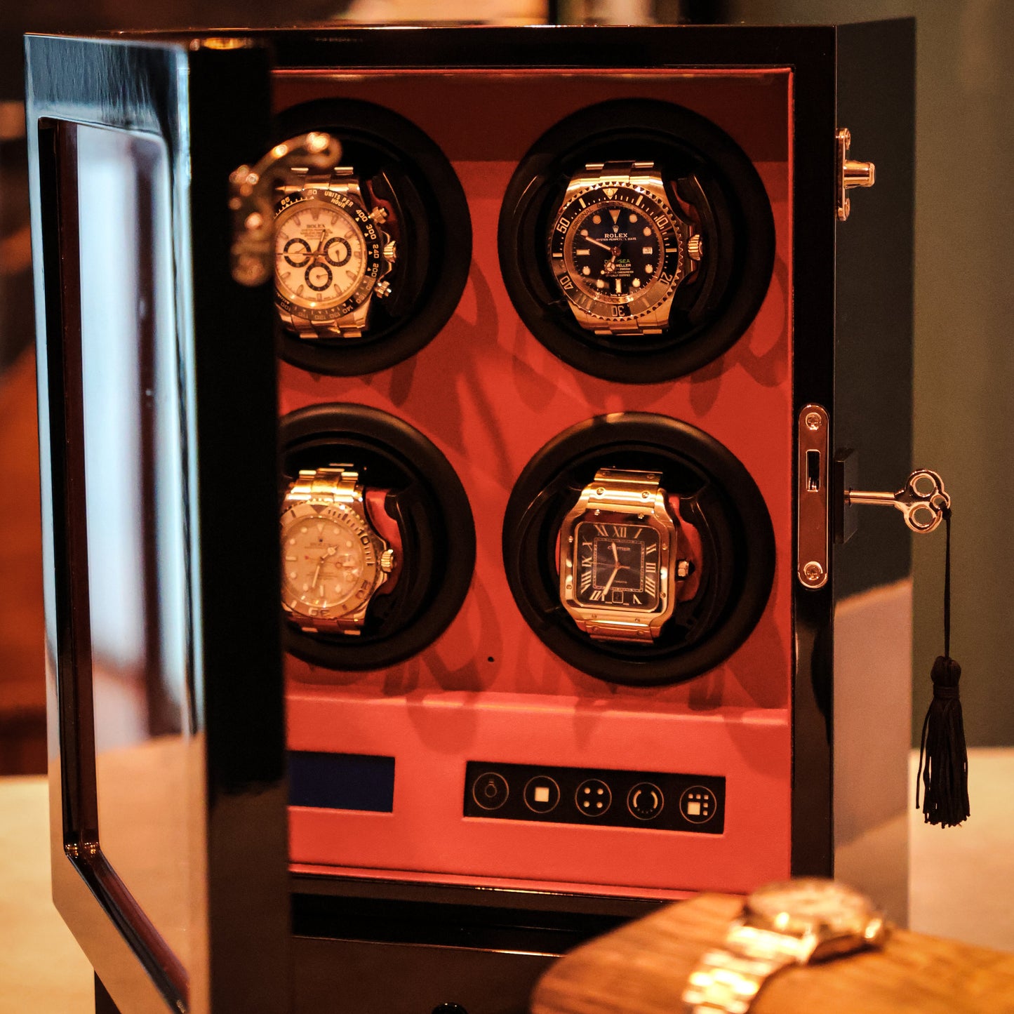 LW64 Watch Winder 4 Watches – Gloss Black & Red - Leader
