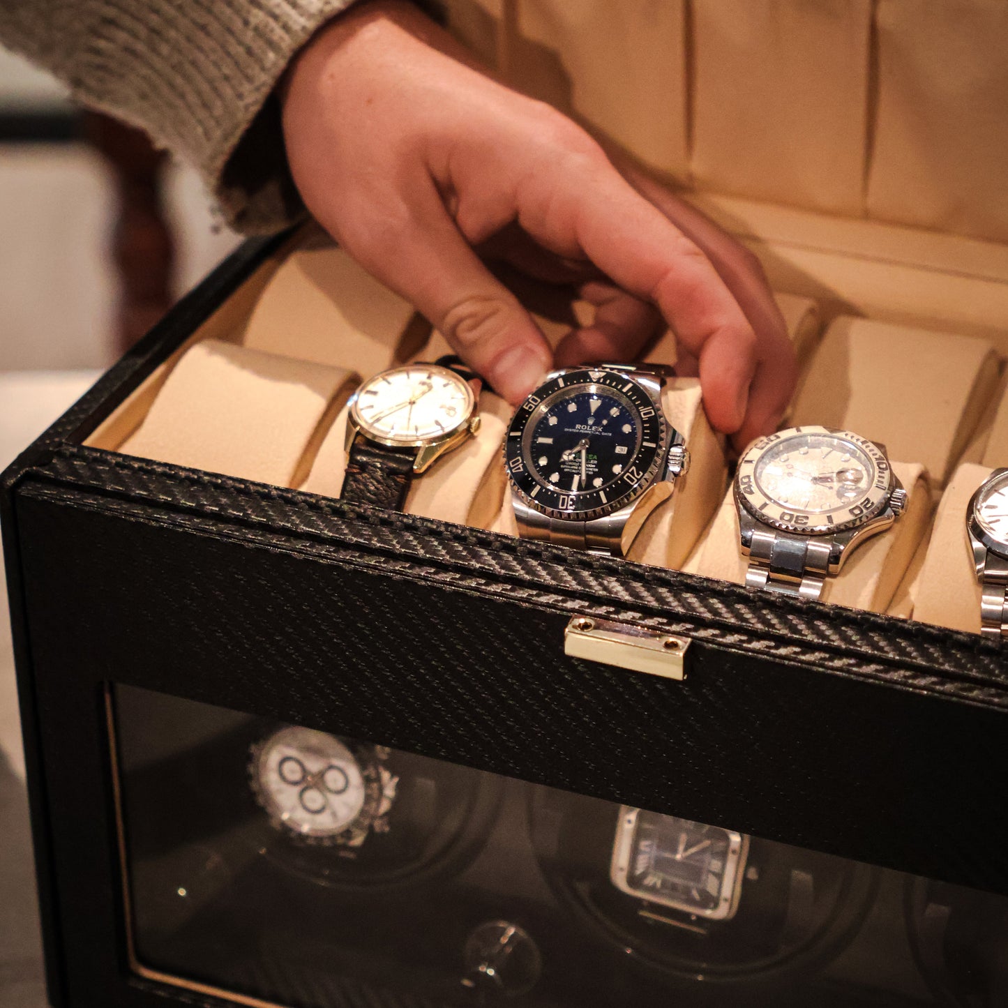 LW127 Watch Winder Box – Carbon Fiber & Camel Velvet - Leader